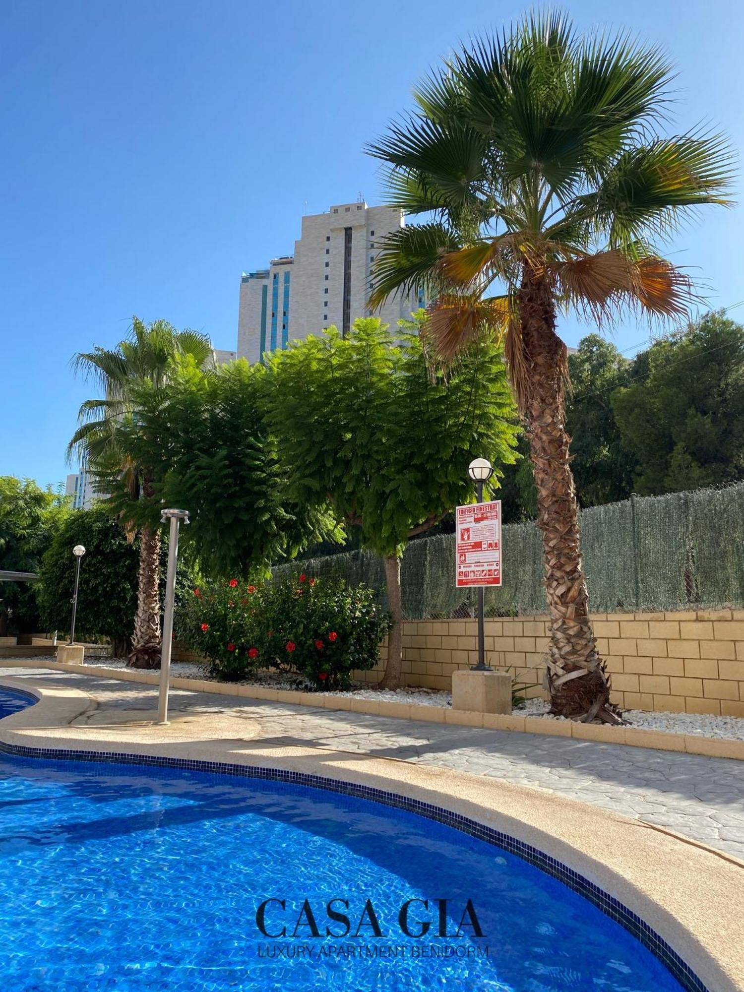 Casa Gia L Luxury Apartment Бенидорм Екстериор снимка