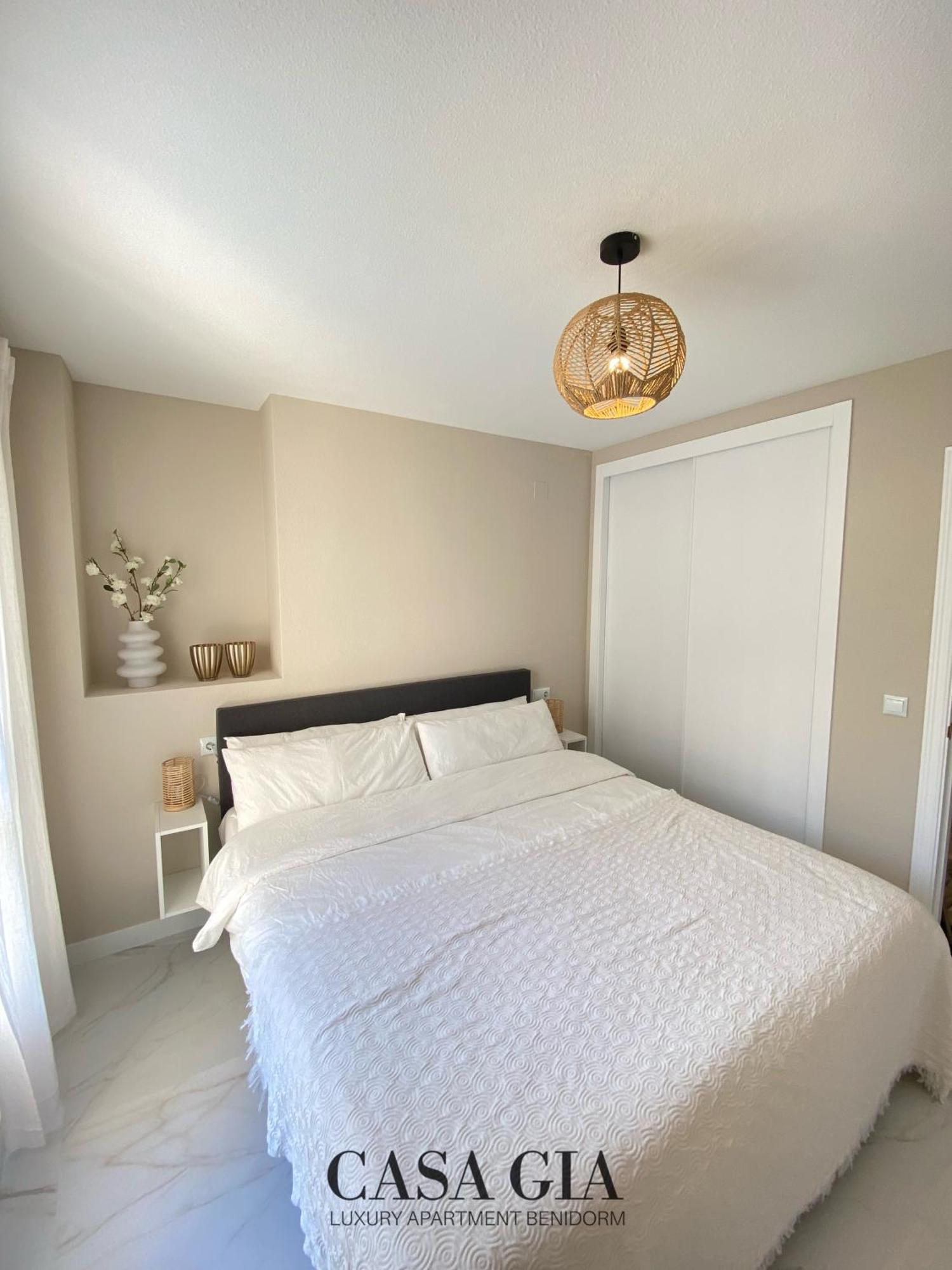 Casa Gia L Luxury Apartment Бенидорм Екстериор снимка