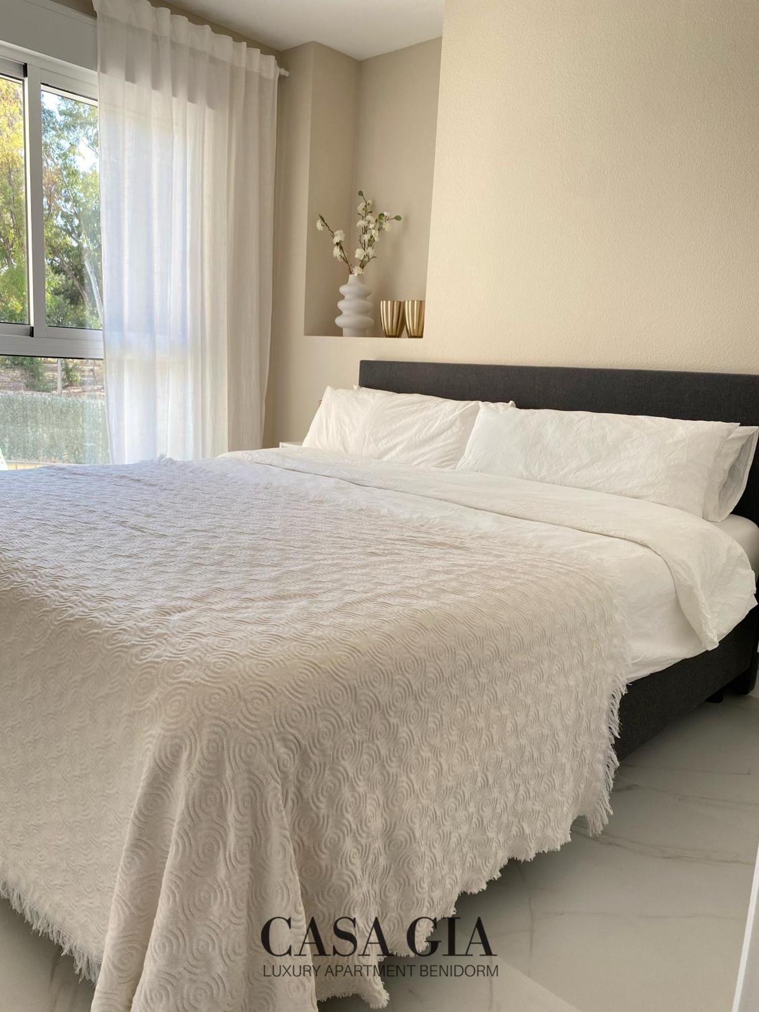 Casa Gia L Luxury Apartment Бенидорм Екстериор снимка