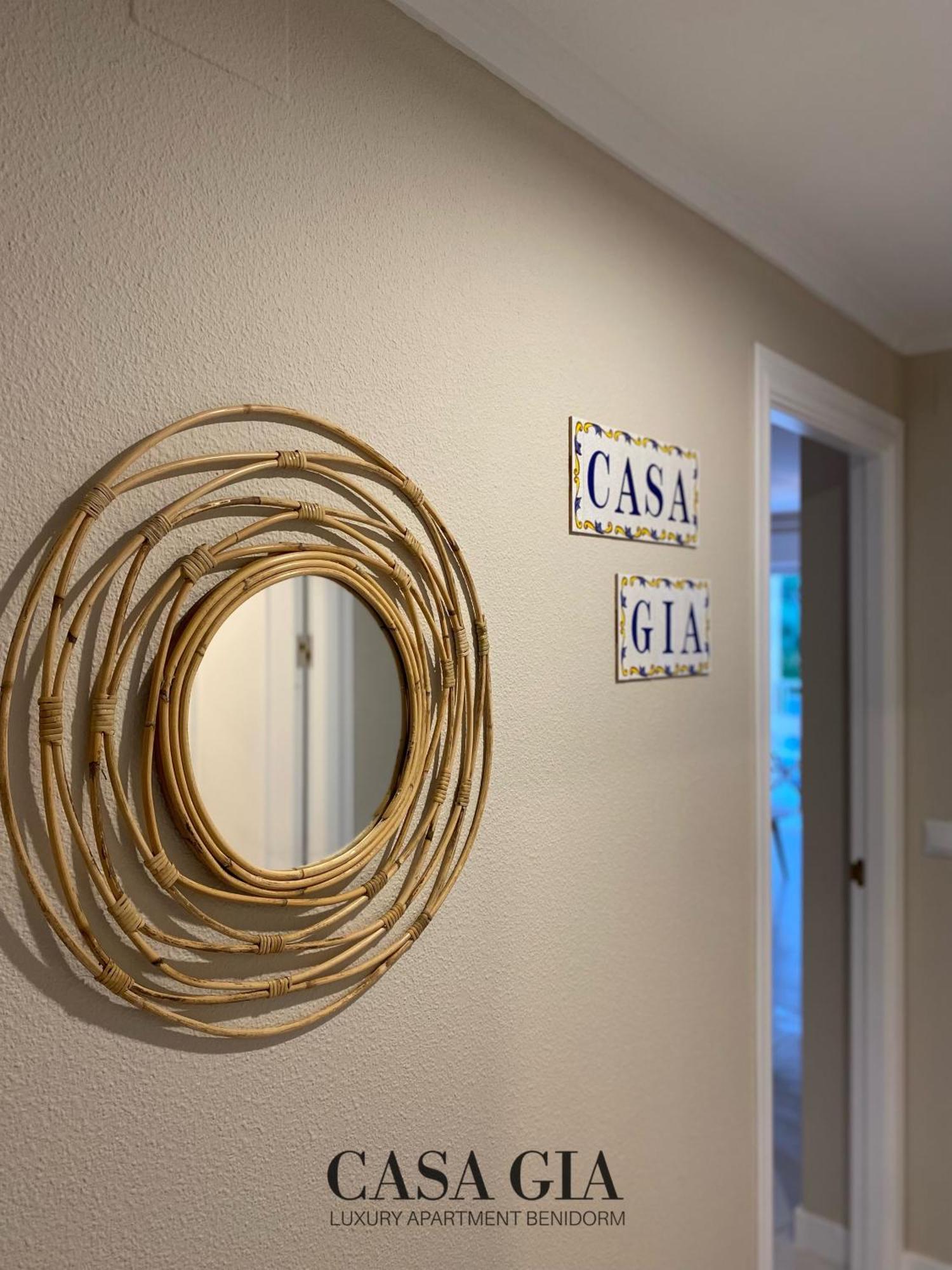 Casa Gia L Luxury Apartment Бенидорм Екстериор снимка